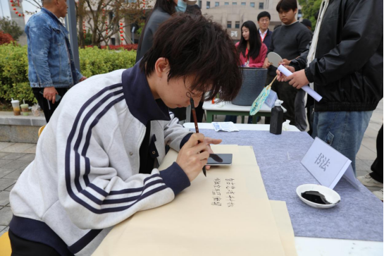 1775456020342381.png image.png